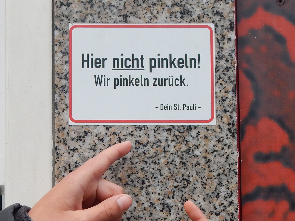 schild-wir-pinkeln-zurueck